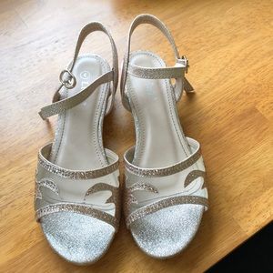 Girls sparkly dress shoes